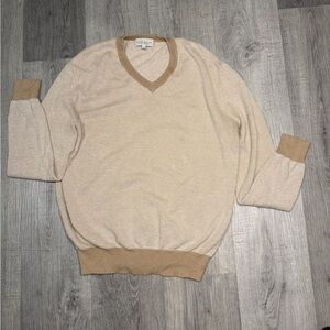 Neiman Marcus Cream and Tan V-Neck Sweater